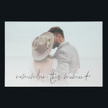 Imitation Canevas Romantique Se souvenir de ce moment Mariage photo<br><div class="desc">Romantique Souvenez-vous de ce moment Mariage photo. Remplacez simplement l'exemple de photo par votre préféré d'orientation du paysage et de haute résolution. Romantique dicton Se souvenir de ce moment est dans un élégant script fixe en bas. Vous pouvez modifier la couleur de ce texte si nécessaire pour mieux convenir à...</div>