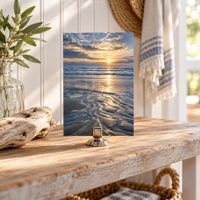 Impression d'art argent de basse mer (4 x 6 inch unframed semi-gloss print. Flat printed artwork. Styled scene; props not included.)