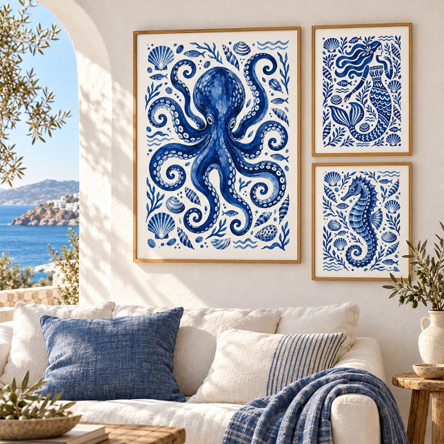 Impression d'art côtier du Poulpe Bleu Grec (Bring the spirit of the Aegean indoors with blue and white art, natural wood and soft textures.)