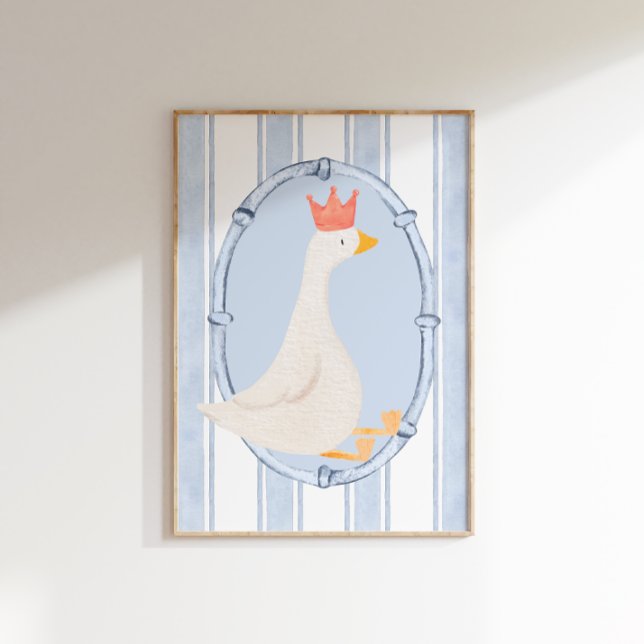 Impression de pépinière de l'oie idiote bleu aquar (A white goose wearing a red crown on a blue and white striped background in a gold frame.)