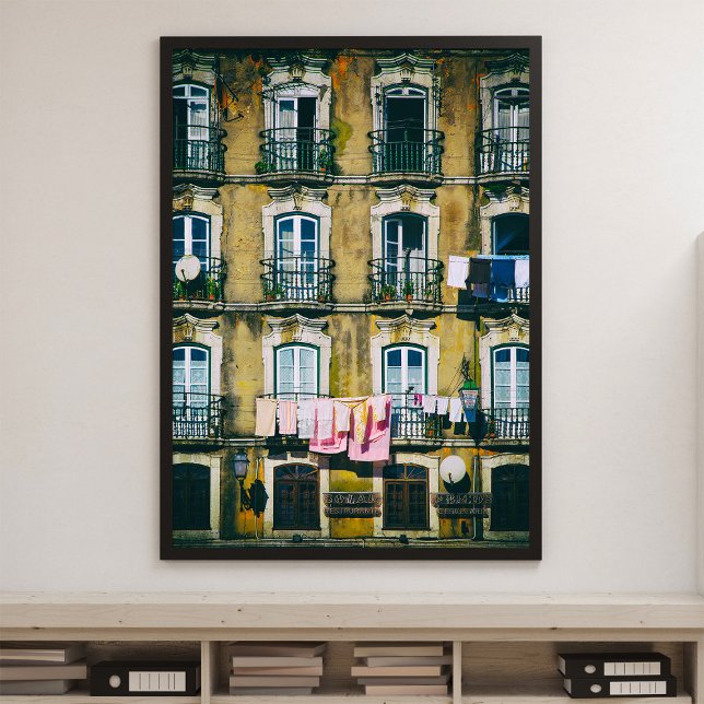 Impression Photo 18ème bâtiment en ruines dans le district d'Alfama (Créateur téléchargé)