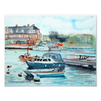 Impression Photo Bateaux amarrés et hôtel riverain