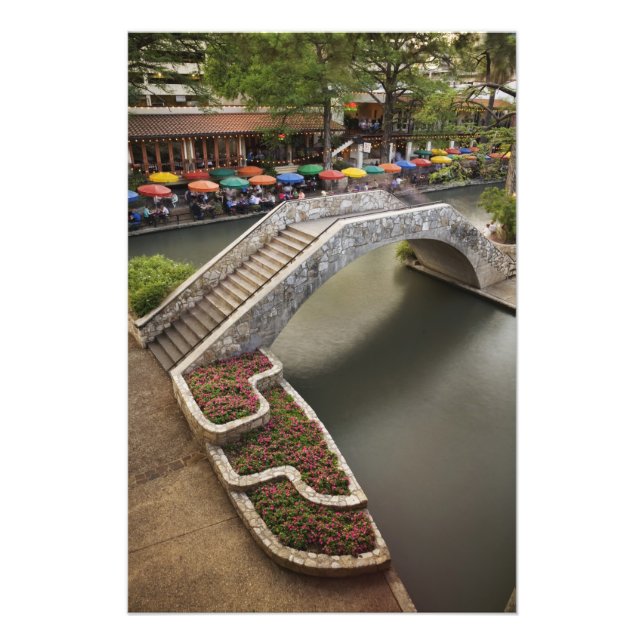 Impression Photo Café en plein air le long de la River Walk et pont (Devant)