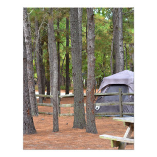 Impression Photo Camping avec tente et clôture en bois