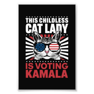 Impression Photo Cette dame au chat sans enfant vote Kamala 2024