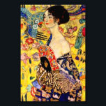 Impression Photo Dame Gustav Klimt avec ventilateur<br><div class="desc">Impression de photo représentant la peinture à l’huile de Gustav Klimt Lady with Fan (1918). Une femme portant un kimono bleu tient un ventilateur rouge contre un arrière - plan jaune coloré de fleurs et de paons. Un grand cadeau pour les amateurs de Japonisme et d'art européen.</div>