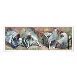 Impression Photo Danseuses Lacant leurs Chaussures par Edgar Degas