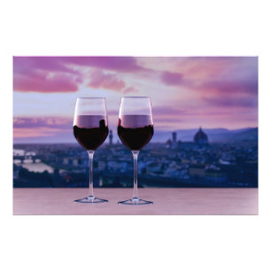 Impression Photo Deux verres de vin rouge sur la ligne d'horizon de