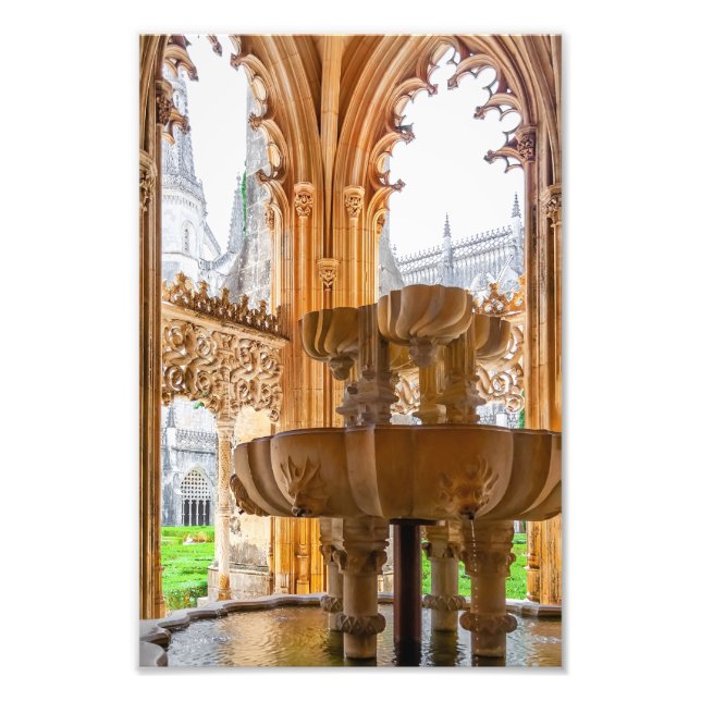 Impression Photo Fontaine gothique et cloître. Monastère de Batalha (Devant)