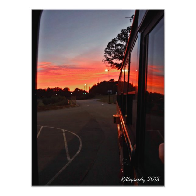 Impression Photo Impression, reflet du lever de soleil sur un bus s (Devant)