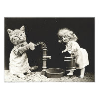 Kitten & Doll à Water Well