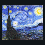 Impression Photo La nuit étoilée de Van Gogh<br><div class="desc">Peinture à l'huile du maître hollandais Vincent Van Gogh (1853-1890) Probablement son tableau le plus célèbre, Van Gogh peint "La nuit étoilée" en 1889 de mémoire alors qu'il se trouvait dans un asile en France où il s'est enregistré pour la dépression.La scène dépeint la vue depuis sa fenêtre de chambre....</div>