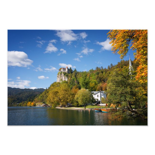 Impression Photo Lac Bled avec des arbres en automne couleurs en Sl (Devant)