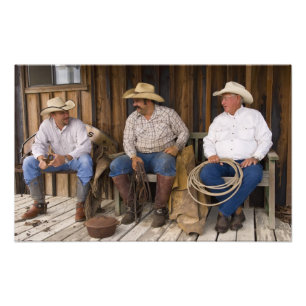 Impression Photo L'Amérique du Nord, Etats-Unis. Cowboys détendant