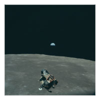 Lander lunaire Apollo et lever de terre sur la lun