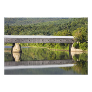 Impression Photo Le pont couvert de Windsor-Cornish enjambe la
