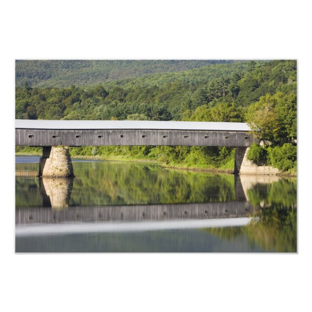 Impression Photo Le pont couvert de Windsor-Cornish enjambe la (Devant)