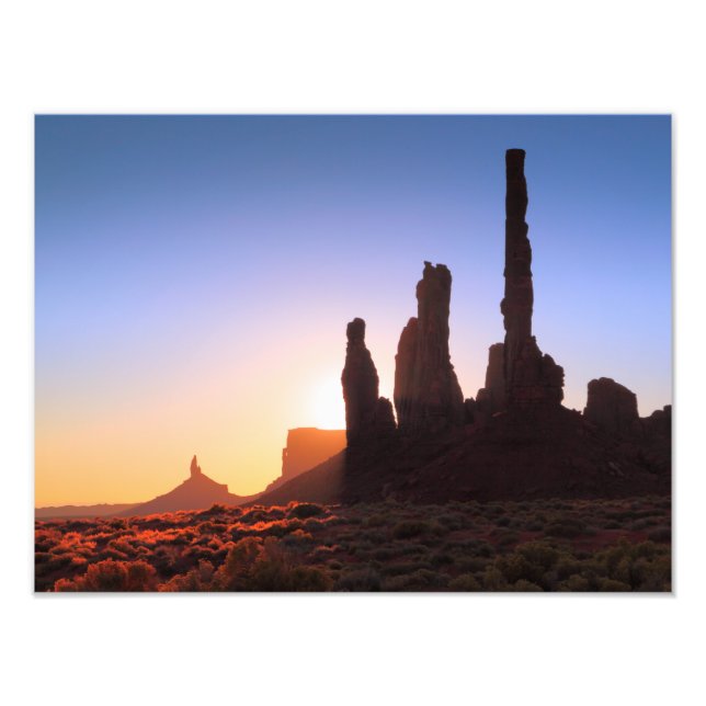 Impression Photo Lever de soleil dans Monument Valley, Arizona (Devant)