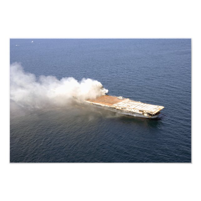 Impression Photo L'ex-Oriskany, un avion déclassé (Devant)