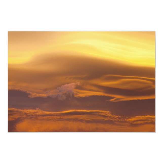 Impression Photo Nuage lenticulaire au coucher du soleil (Devant)