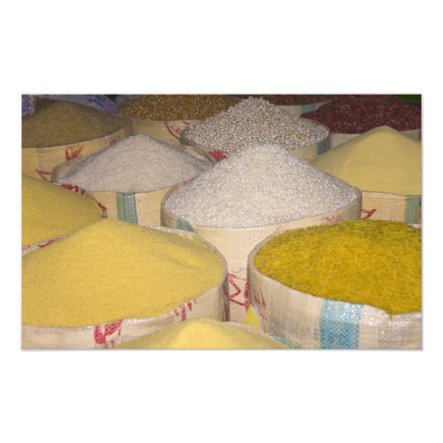 Impression Photo Pâtes, céréales et riz en sacs au souk à (Devant)
