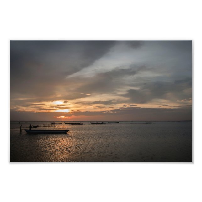 Impression Photo Pêcheur au coucher du soleil sur la plage (Devant)