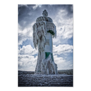 Impression Photo Phare gelé sur la rive de la mer Baltique