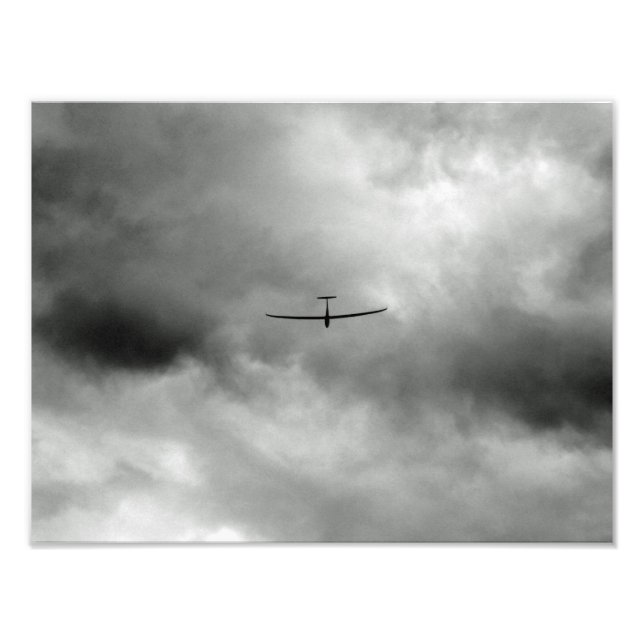 Impression Photo Planeur volant dans le ciel gris (Devant)