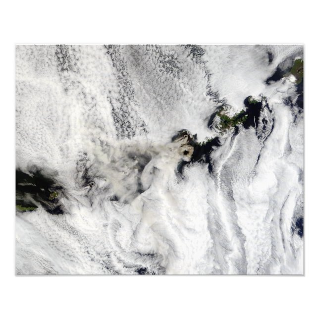 Impression Photo Plume du volcan Okmok, îles Aléoutiennes (Devant)