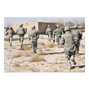 Impression Photo réaction des soldats à une attaque aux armes légèr