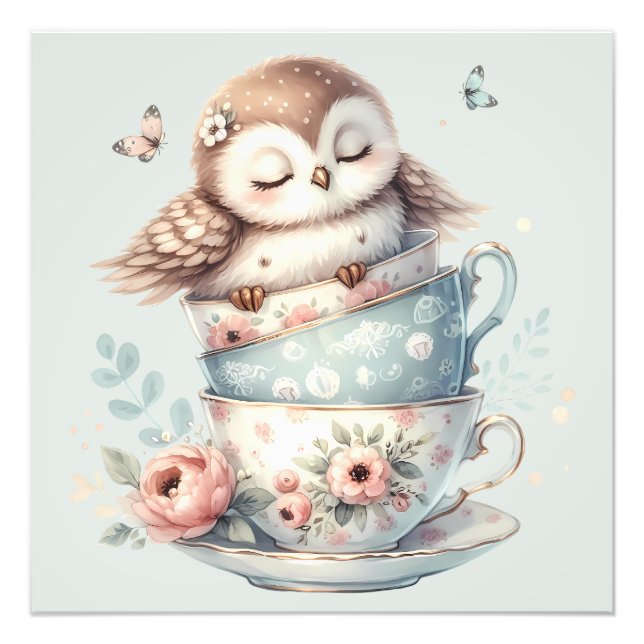 Impression Photo Sleeping Owl in Stacked Floral Teacups (Devant)