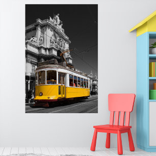Impression Photo Tramway jaune de Lisbonne. Arche de la rue Augusta