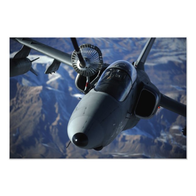 Impression Photo Un AMX italien est ravitaillé par un Extender KC-1 (Devant)