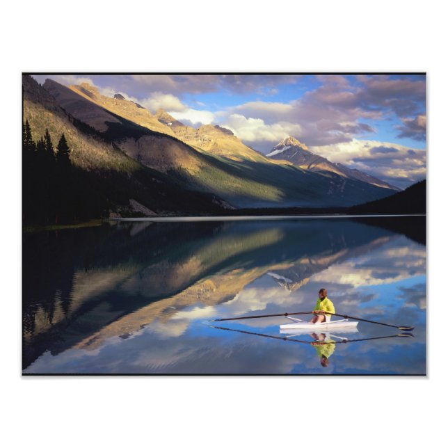 Impression Photo Un rameur sur le lac Banff au Canada MR) (Devant)