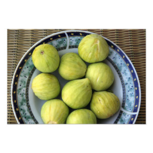 Impression Photo Une assiette de figues méditerranéennes fraîches
