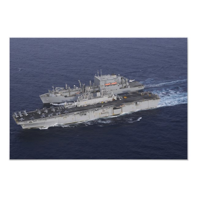 Impression Photo USS Kearsarge (Devant)