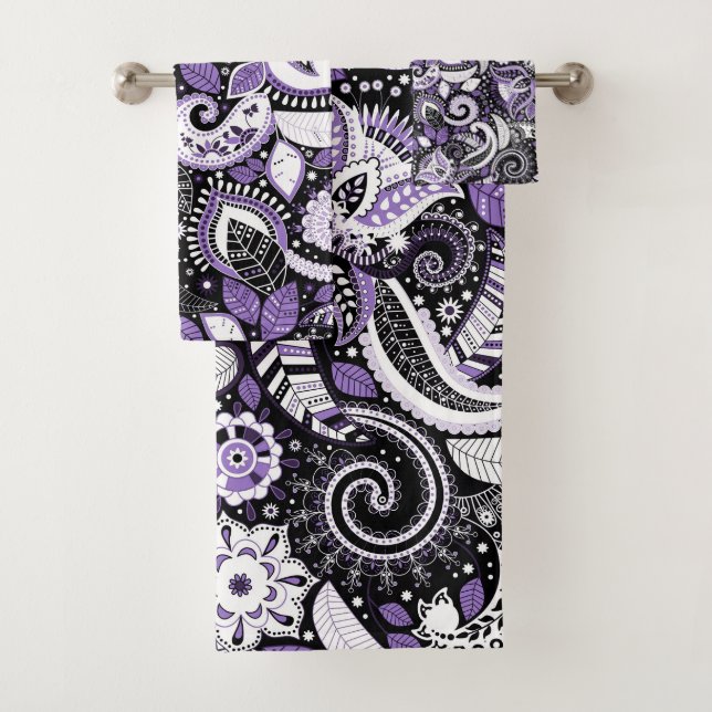 Imprimé à motifs paisley violet blanc noir (En situation)