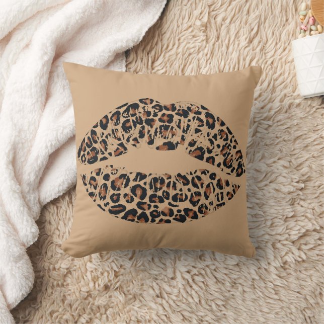 Imprimé léopard Lèvres Coussin de jet | Glamour Ch (Couverture)