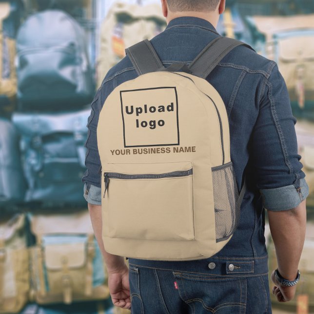 Imprimé Nom de l'entreprise et logo sur sac à dos marron c (Build brand name awareness. Your business name and logo on light brown backpack.)