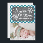 Indigo Dot Chalkboard Snowflake Carte photo de vac<br><div class="desc">Ajoutez votre photo de famille préférée ou votre bébé garçon ou petite fille premier jour férié ou photo de Noël à ce carte photo de vacances sucré, moderne et joli hiver avec deux flocons de neige sur un arrière - plan de tableau noir et indigo bleu pois motif. Il dit...</div>