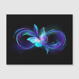 Infinité brillante avec papillon magique