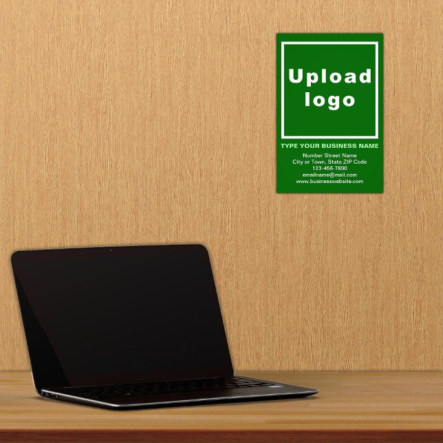 Information d'affaires Photo Arrière - plan verte  (Advertise your business. Build brand name awareness. Your business brand on green photo paper.)