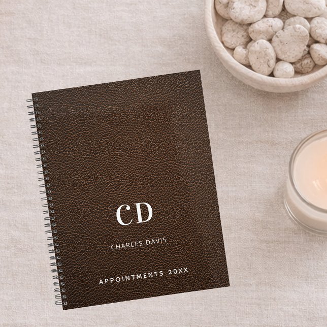 Initiales monogramme en cuir marron 2027 (Créateur téléchargé)