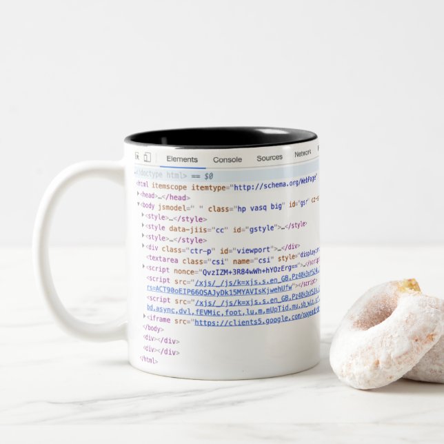 Inspectez la tasse de café d'éléments pour assurer (Avec donut)