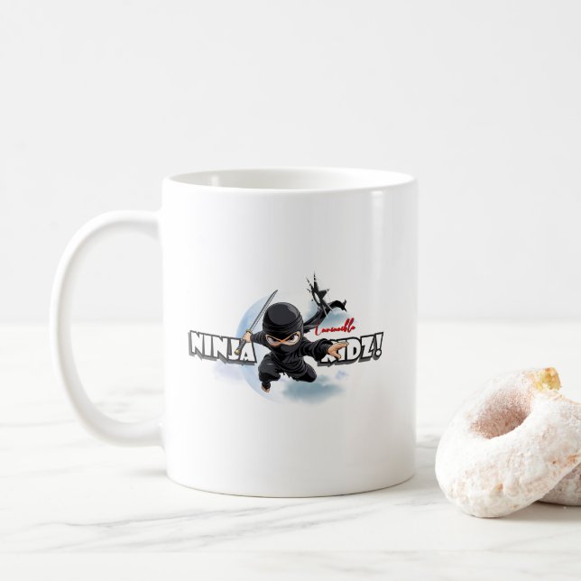 Invincible Ninja Kidz | Mug classique 330ml (Avec donut)