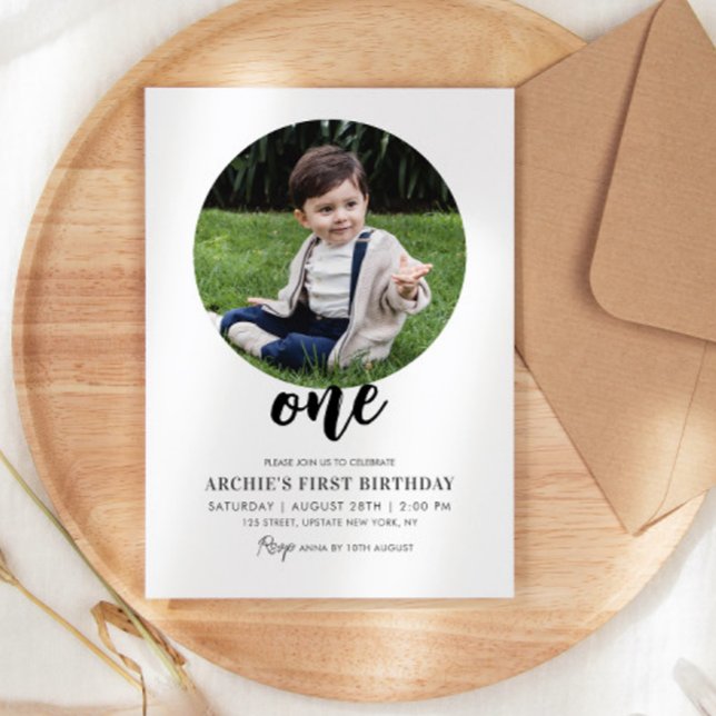 Invitation 1er Anniversaire Photo Simple moderne Minimale Ima (1st birthday invitations modern simple photo invitation template first birthday ONE)