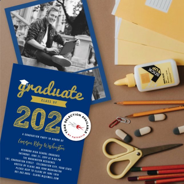 Invitation 2025 Graduate Sketch 3 Photo Moderne Grad Party (2025 Gold Graduate Sketch On Blue (color is customizable) Graduation Party Invitation @ fatfatin)