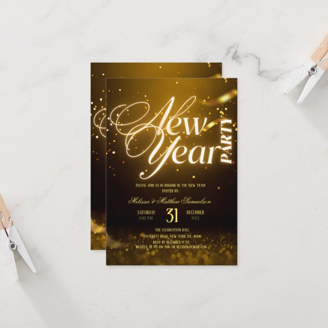 Invitation 2026 New Years Eve Party Gold Glitter Black  (Devant/Arrière en situation)