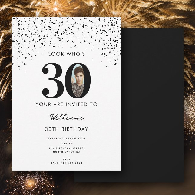 Invitation 30e anniversaire de fête Regardez qui est 30 photo (30th Birthday Party Look Who's 30 Modern Photo Invitation)