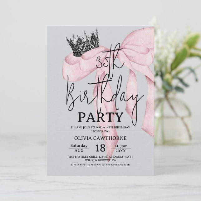 Invitation 35th Birthday ⎮ Modern Royal Bow Birthday  (Debout devant)